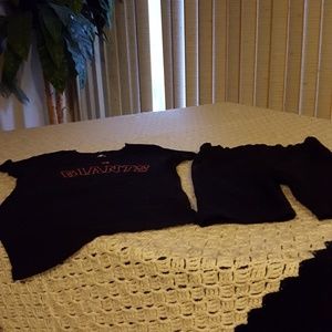 SF Giants t-shirt and exercise shorts.